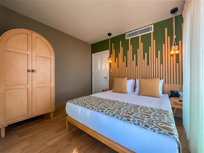 Junior Suite Room