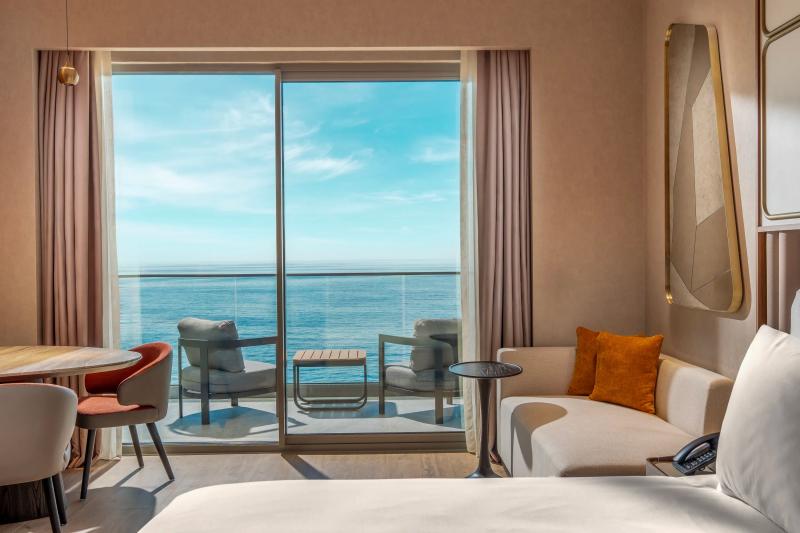 Deluxe Sea View Room